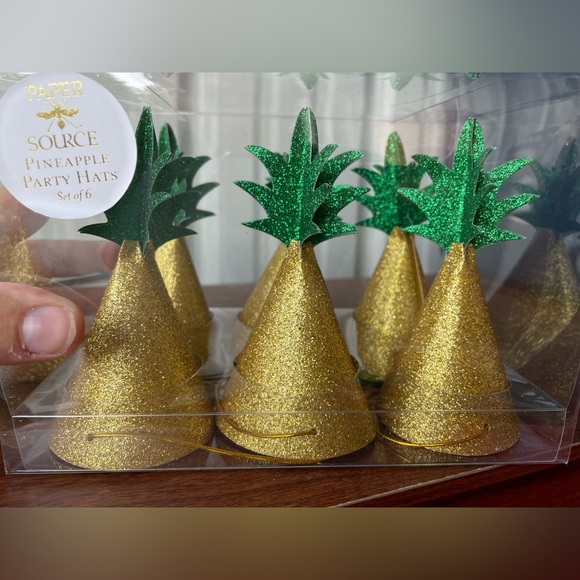 Mini Pineapple Party hats - Picture 1 of 3
